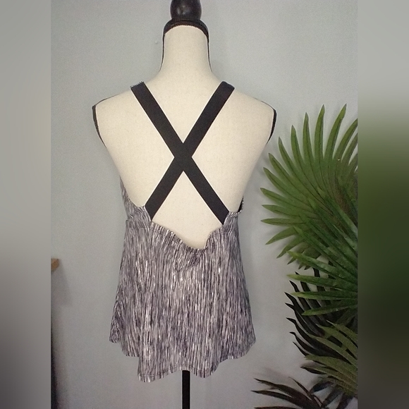 Nike Crossback Athletic Shirt 1X - Picture 3 of 5